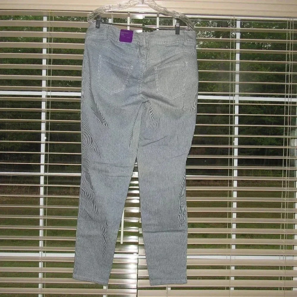 NWT LANE BRYANT Blue/White Stripe Skinny Jeans 16 - Picture 3 of 6
